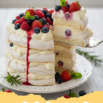 ostertorten rezepte - Saftige Rübli-Zitronen-Torte mit Frischkäse-Frosting und Marzipan-Deko für Ostern